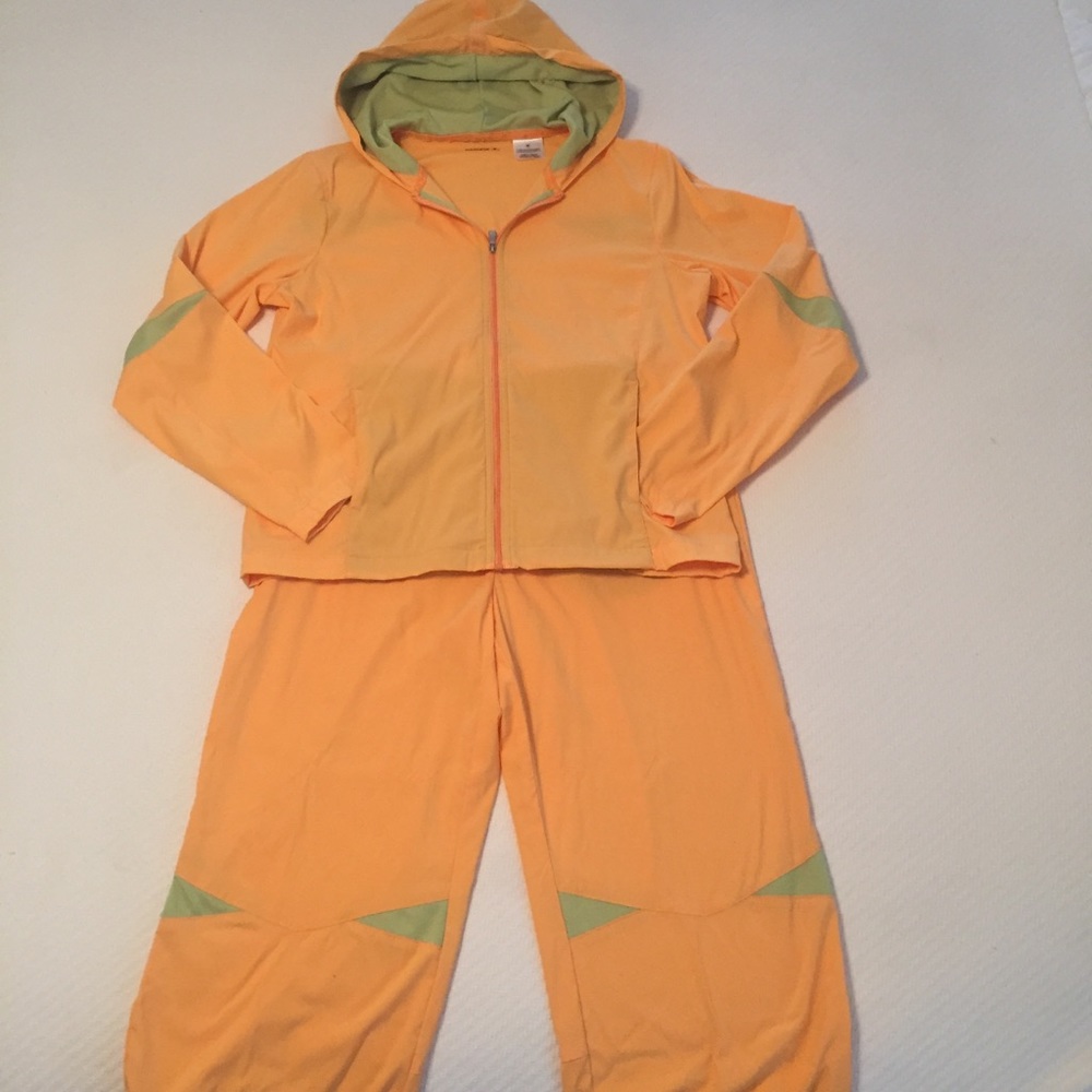Danskin Set of Hoodie & Pants. size M